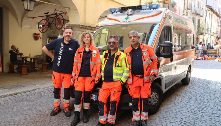 Giro d'Italia, le realtà locali a supporto dell'assistenza sanitaria con ANPAS | Emergency Live 11