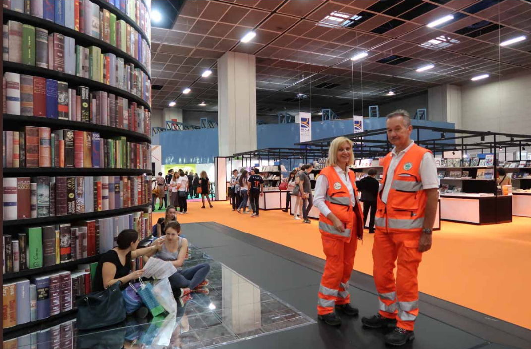 Non c'è solo il fascismo al Salone del Libro | Emergency Live