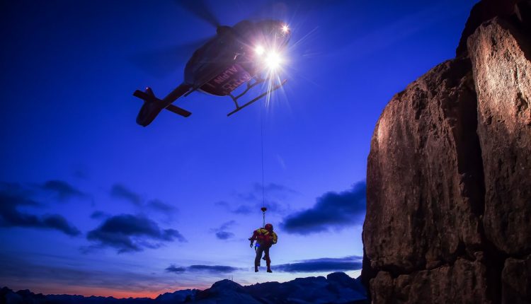 8 ° HEMS Kongresi 13-14 tarihleri ​​arasında 2019, l'elisoccorso italiano ve incontra a Massa | Acil Durum Canlı 3