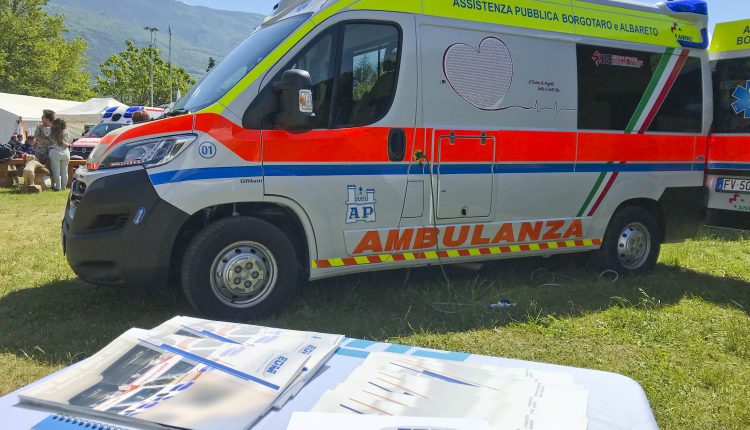 Nuova ambulanță EDM, Borgotaro ricorda la volontaria Angela Bozzia | Emergency Live 3