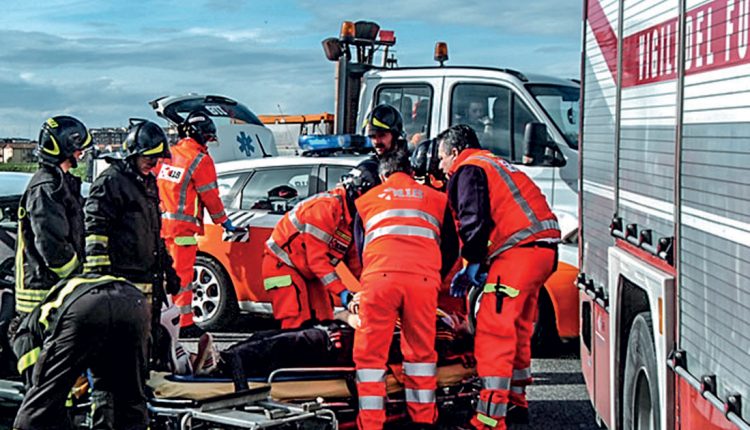 Come e dove parcheggiare l'ambulanza durante un servizio? | Emergency Live 1