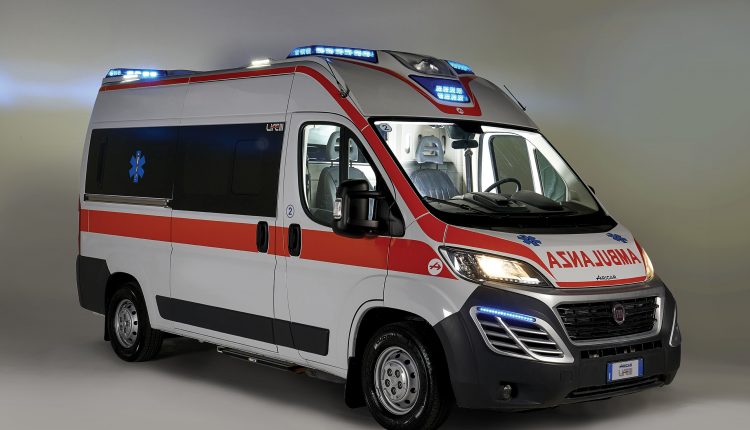 L'ambulanza in pronta consegna secondo Olmedo Ambulance Division | Emergency Live 6