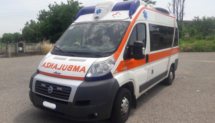 L'ambulanza in pronta consegna secondo Olmedo Ambulance Division Núdzový prenos 8