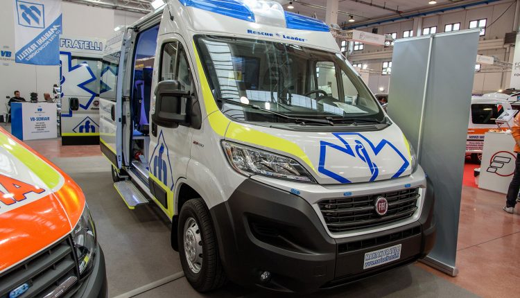 Come saranno le nuove ambulanze Fiat Ducato MY 2020? | Emergency Live 16