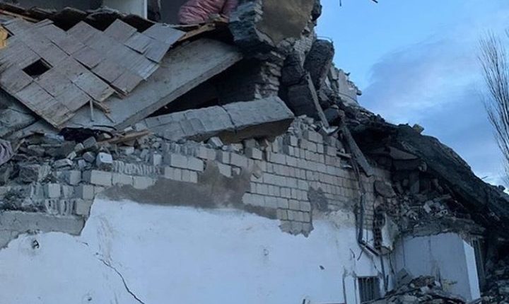 Terremoto in Albania, Protezione Civile e SAR in azione. Centinaia i dispersi | Emergency Live 4