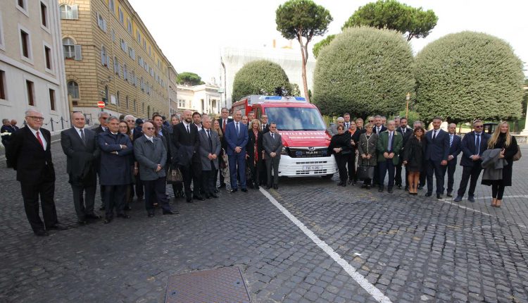 Vigili del Fuoco, la Città del Vaticano, APS ve MAN TGE | Acil Durum Canlı 10