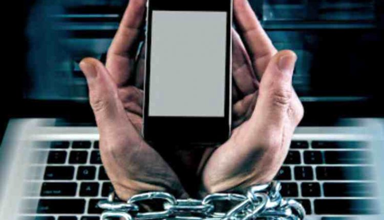 Internet addiction disorder: quanto siamo diventati dipendenti da internet? | Emergency Live