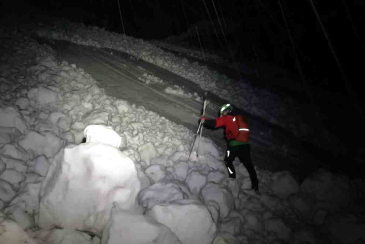 Valtellina, guida alpina vittima di una valanga: il Soccorso Alpino riporta a casa la salma di Matteo Bernasconi | Emergency Live 1