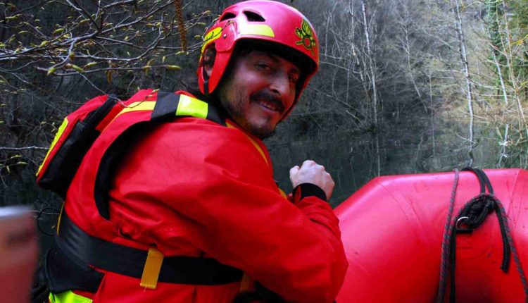 Vigili del Fuoco lutto, il COVID-19 ile ilgili olarak Lorenzo Facibeni: yalnız 52 anni | Acil Durum Canlı 15