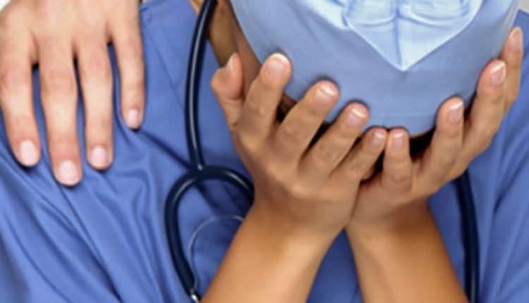 Aggressione verso soccorritori e operatori sanitari, parte terza: come gestire lo stress postumo | Emergency Live 1