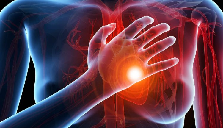 Napoli, Medico rianimatore 118 aggredita: lesioni la costringono a subire un doppio bypass | Emergency Live