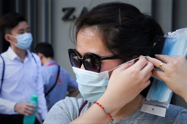 Covid-19, il governo garantisce di ridurre ulteriormente il prezzo delle maschere in Malesia | Emergency Live