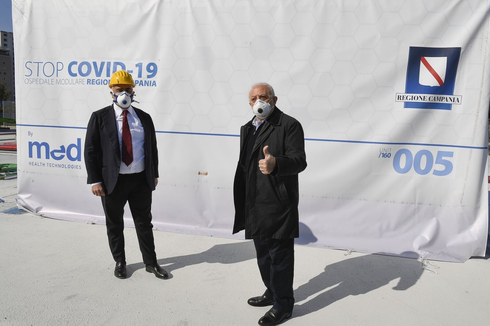 Inchiesta ospedali Covid in Campania, indagata dirigente della Regione | Emergency Live