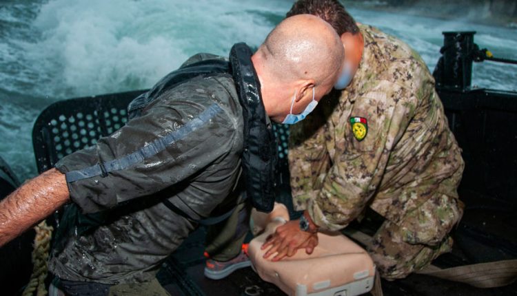 Marina militare, corso Basic Life Support and Defibrillation (BLS-D) per oltre 20 militari del GOI | Emergency Live