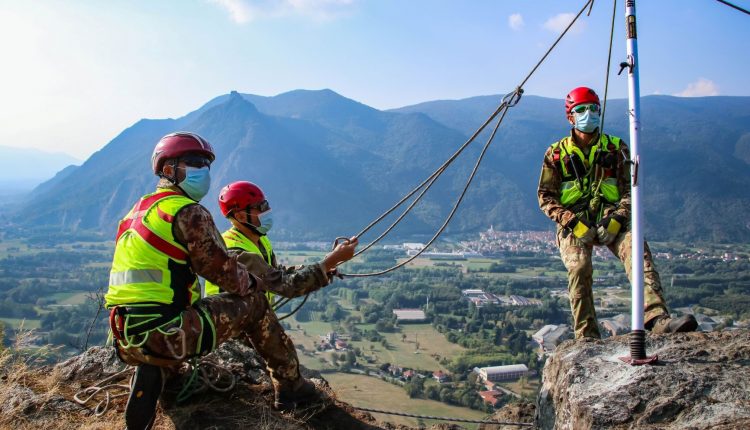 Altius three, esercitazione di soccorso alpino con 118, CNSAS, Guardia di Finanza ed Esercito: il report | Urgență Live 2