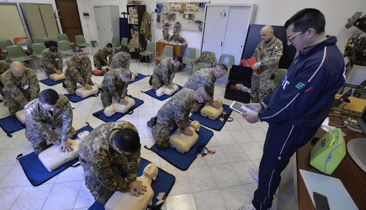 L’importanza di conoscere le manovre BLS-D: a Trieste, due militari dell’Esercito salvano un sub dall’annegamento | Emergency Live 1