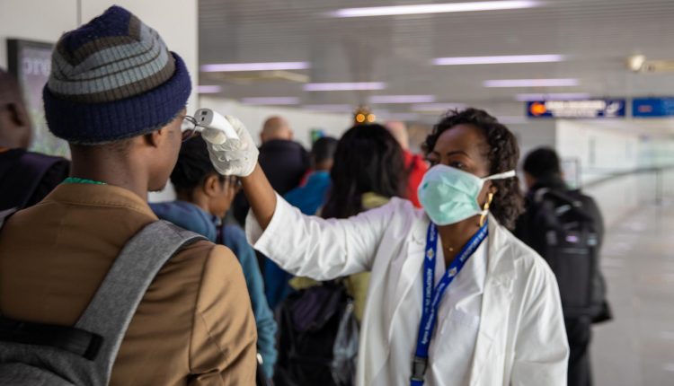 COVID-19 in Repubblica del Congo: atterrato a Brazzaville aereo della Russia con tonnellate di aiuti umanitari | Emergency Live