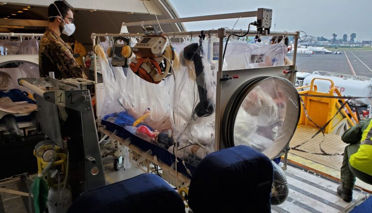 MEDEVAC, trasporto sanitario urgente dell’Aeronautica Italiana: suora rimpatriata dalla R.D. del Congo, è allo Spallanzani | Emergency Live 1