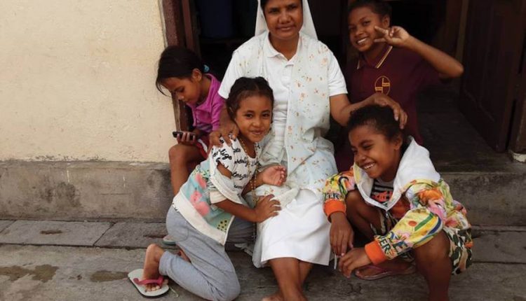Timor Est, l'idea di Alma, suora missionaria e medico:“Nuova infermeria per l'orfanotrofio della bambine e ragazze di Laga” | Emergency Live