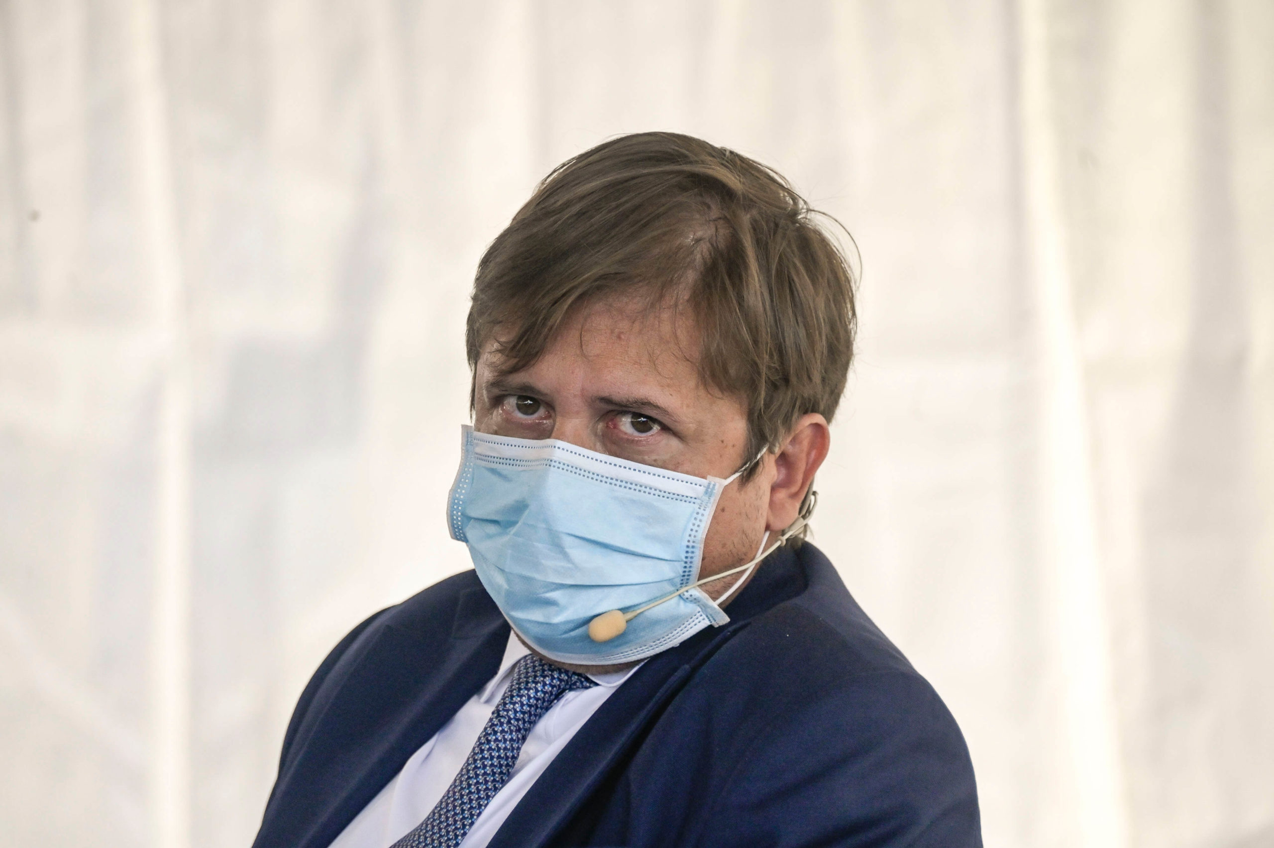 Coronavirus, Sileri: “Non avremo più 1.000 morti al giorno. Sui tamponi dobbiamo fare di più” | Emergency Live