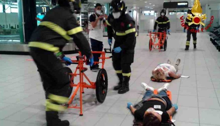 Sicurezza negli aeroporti, simulazione di incidente aereo: esercitazione “full scale” al Marconi di Bologna | Emergency Live 1