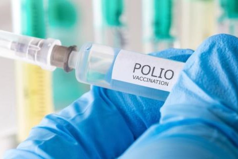 COVID-19 in Pakistan, dopo lo stop per il coronavirus riprendono le vaccinazioni antipolio: bambini raggiunti porta a porta | Emergency Live