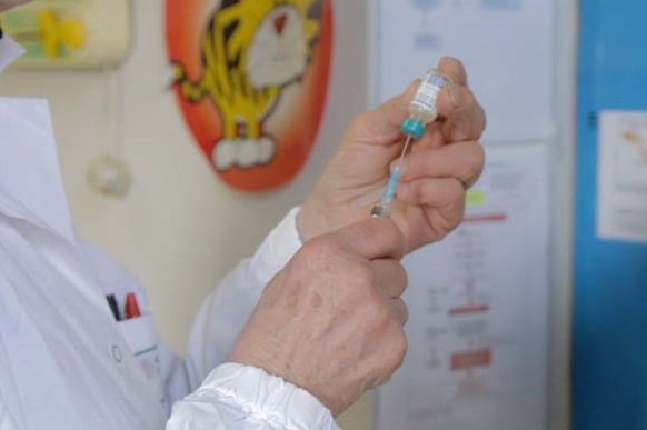 Federfarma Roma: “Mancano i vaccini antinfluenzali per le fasce non protette. È paradossale, assenti anche per farmacisti" | Emergency Live