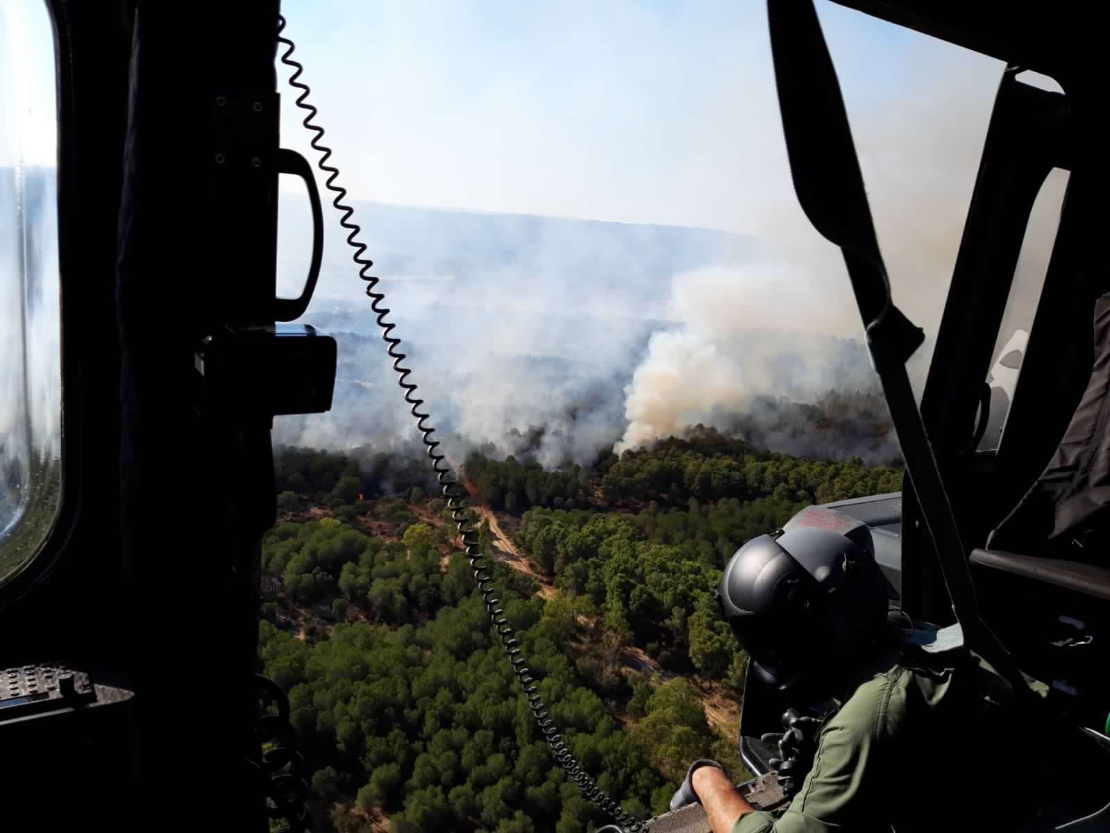 Incendi boschivi in Sicilia nel 2020, l'Aeronautica traccia un bilancio: 466 sganci per 350mila litri di acqua | Emergency Live 1