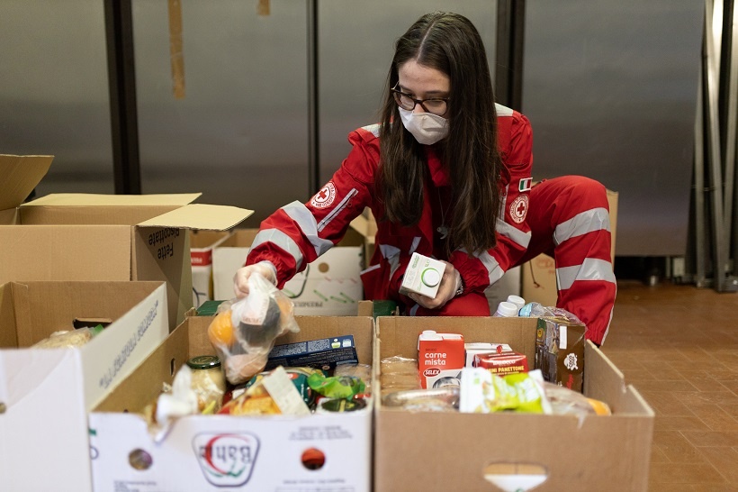 Giornata mondiale lotta alla povertà, Rocca: “ possiamo andare avanti solo non lasciando nessuno indietro” | Emergency Live