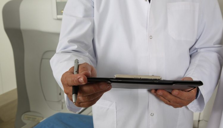 Sulla Sanità gli italiani si dividono: uno su due vorrebbe più competenze per le Regioni | Emergency Live