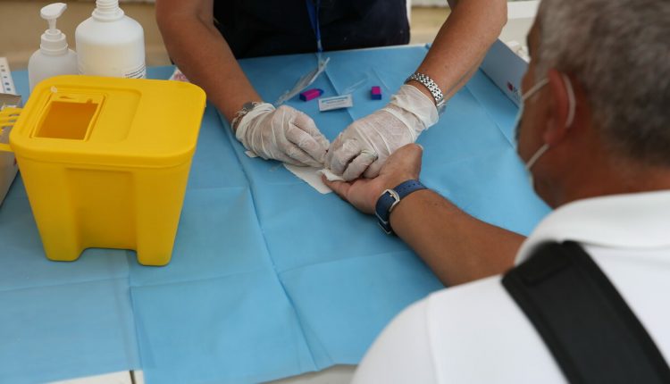 Coronavirus, ecco il progetto di Farmacie e Parafarmacie per fare test sierologici a tappeto | Emergency Live