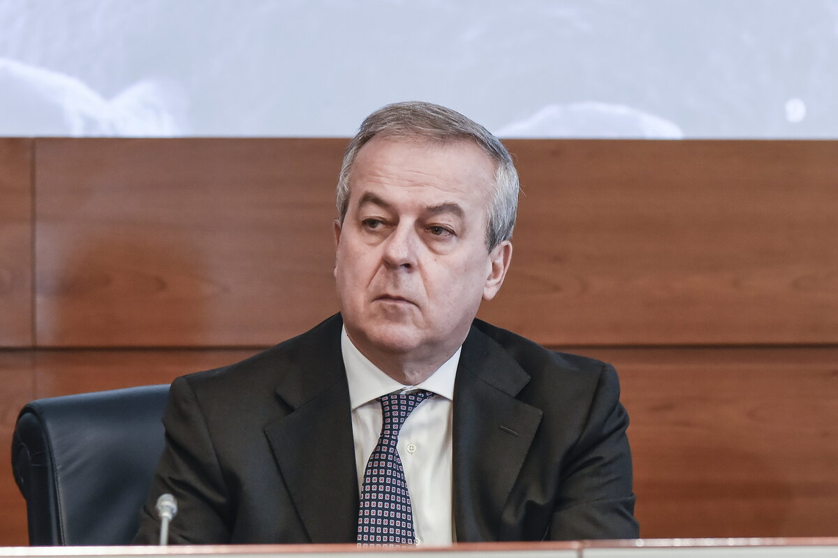 COVID-19, Locatelli: “L’Italia ‘a colori’ sta portando i primi risultati” | Emergency Live