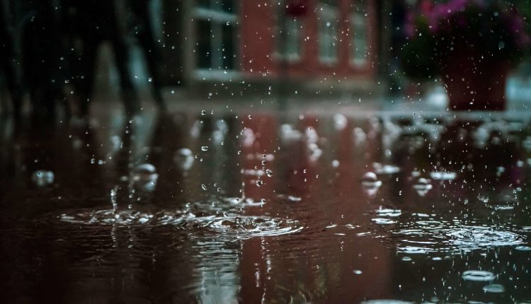 Maltempo al Centro-Sud: allerta rossa in Sardegna, arancione in Sicilia e Calabria | Emergency Live