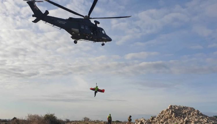 Operazioni HEMS, en Sicile addestramento congiunto di Aeronautica Militare e Soccorso Alpino CNSAS 5