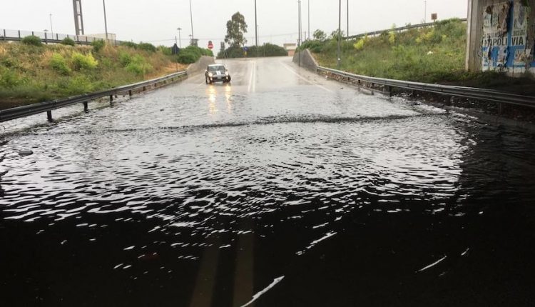 Ancora maltempo in Campania, prorogata l’allerta arancione nella Piana del Sele e in Cilento