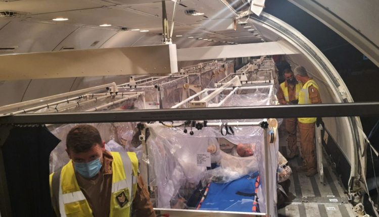 MEDEVAC, volo sanitario salva-vita: l'Aeronautica Militare aumenta la propria capacità di trasporto in biocontenimento 1