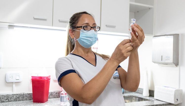 Argentina, la strategia della doppia adozione di vaccini funziona: il ciclo della seconda dose è iniziato 1