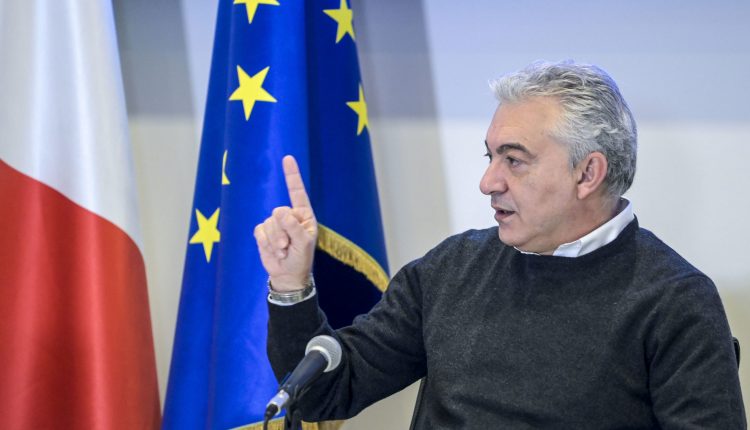 Vaccino anti Covid, Domenico Arcuri: in Italia tutti vaccinati entro autunno