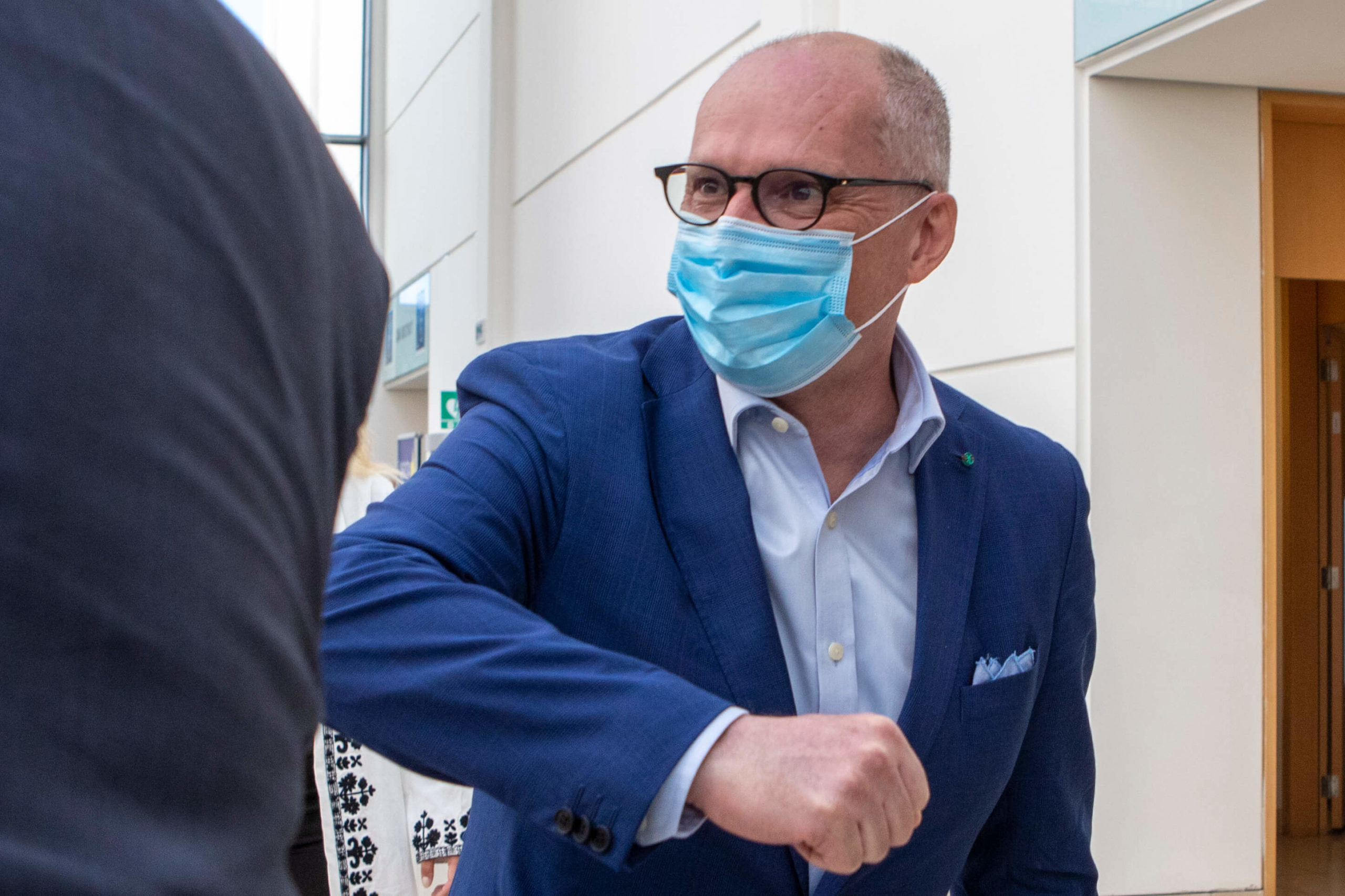 Covid, Ricciardi: “Serve un lockdown, le zone arancioni non basteranno”