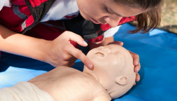 Principi di Rianimazione Pediatrica: quali manovre rianimatorie in soffocamento o arresto cardiaco?