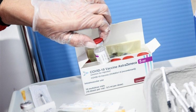 Astrazeneca: “Obiettivo 5 milioni di dosi di vaccino all’Italia entro marzo”
