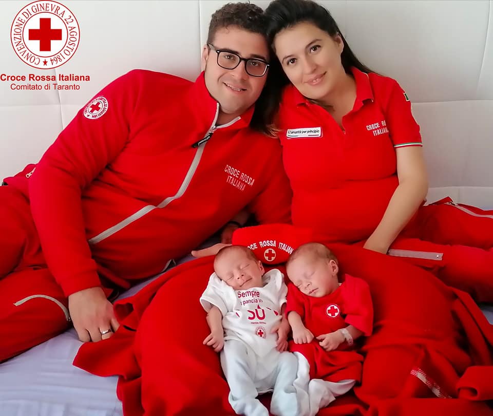 Soccorrere significa allargare la propria famiglia: due gemelli allietano la Croce Rossa di Taranto 1