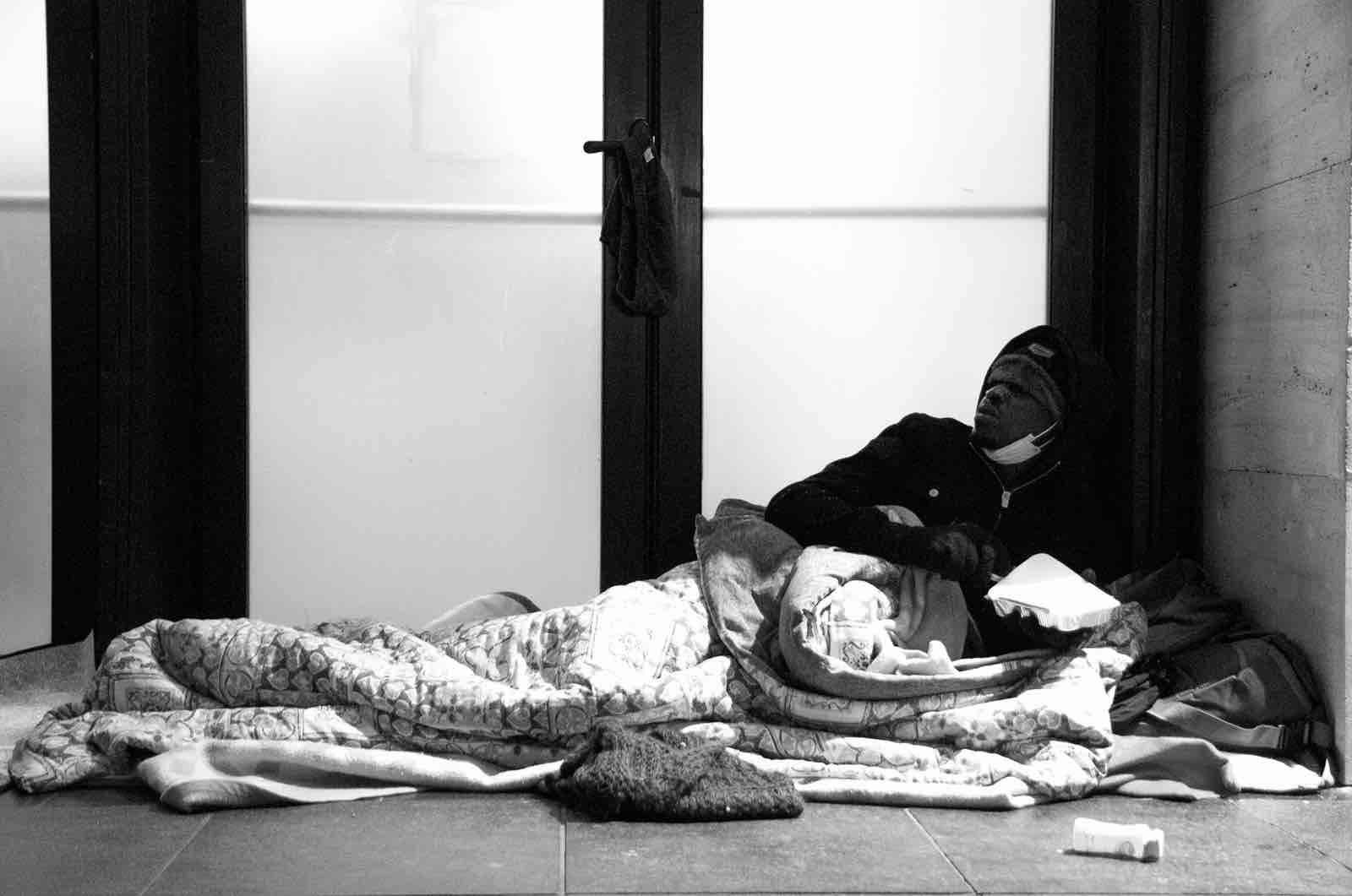 Povertà, nel 2020 a Milano +121% richieste alimenti a Caritas Ambrosiana 