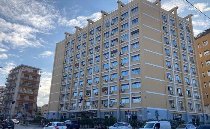 Messina, La Paglia sospeso dall'incarico di direttore generale dell'ASP