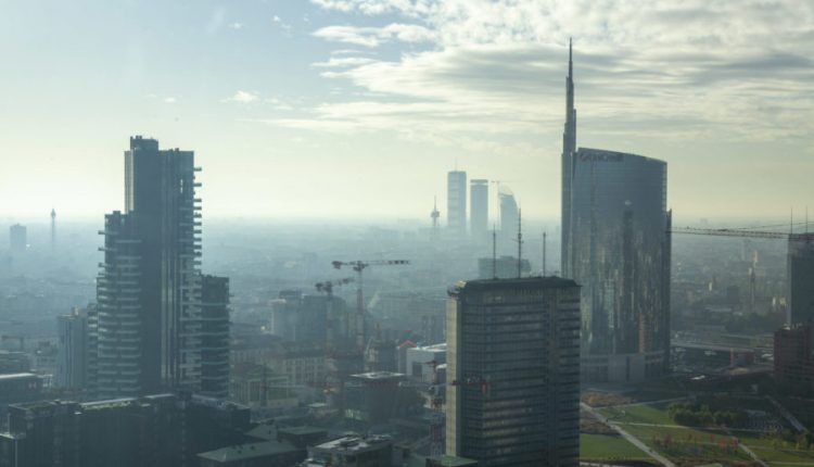 Covid, lo studio dei ricercatori di Catania: clima e inquinamento favoriscono la trasmissione 1
