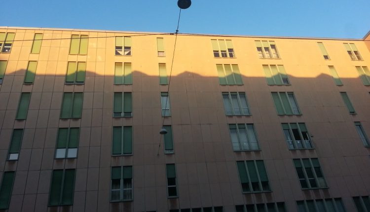 Ecco le cinque regole per non prendersi il Covid nel condominio: il vademecum dell' Unione Consumatori Emilia-Romagna
