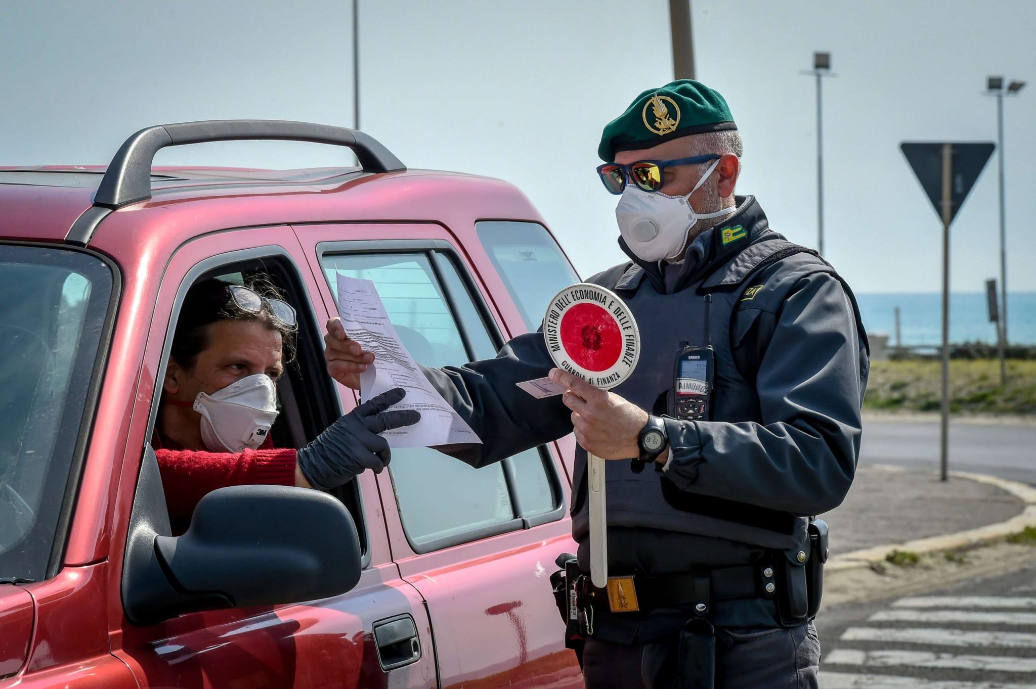 Covid a Chieti, un positivo ogni 3 tamponi: giro di vite del sindaco e proroga Dad