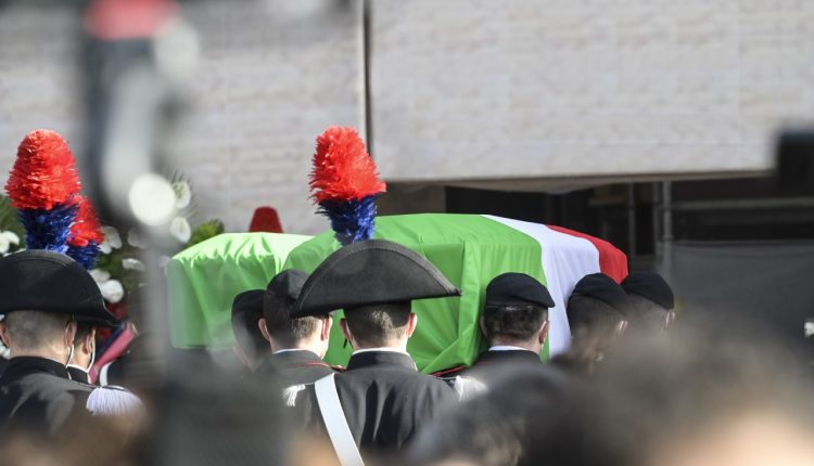"Piangere è doveroso": Attanasio e Iacovacci başına Stato cenaze töreni, Kongo'da uccisi 3