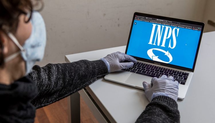 Covid, presero 600 euro durante prima ondata: l’Inps chiede rimborso ai politici
