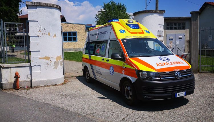 Ambulanza-croce-bianca-Canavese-750x430.jpg